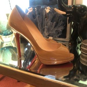 Christian Louboutin Nude Peeptoe